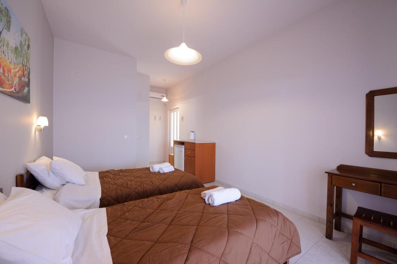 Elias & Vasili House Hotel Agios Georgios Pagon Bagian luar foto