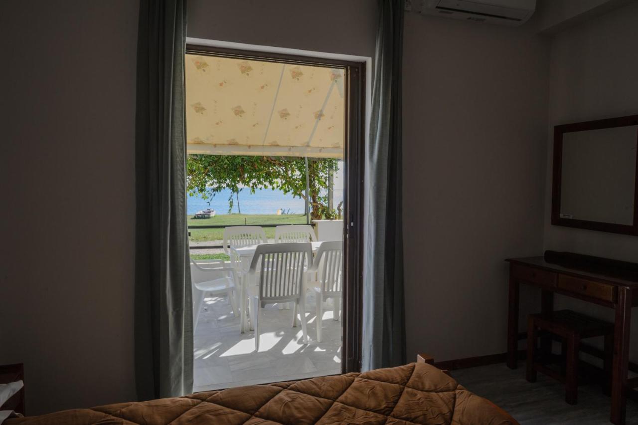 Elias & Vasili House Hotel Agios Georgios Pagon Bagian luar foto